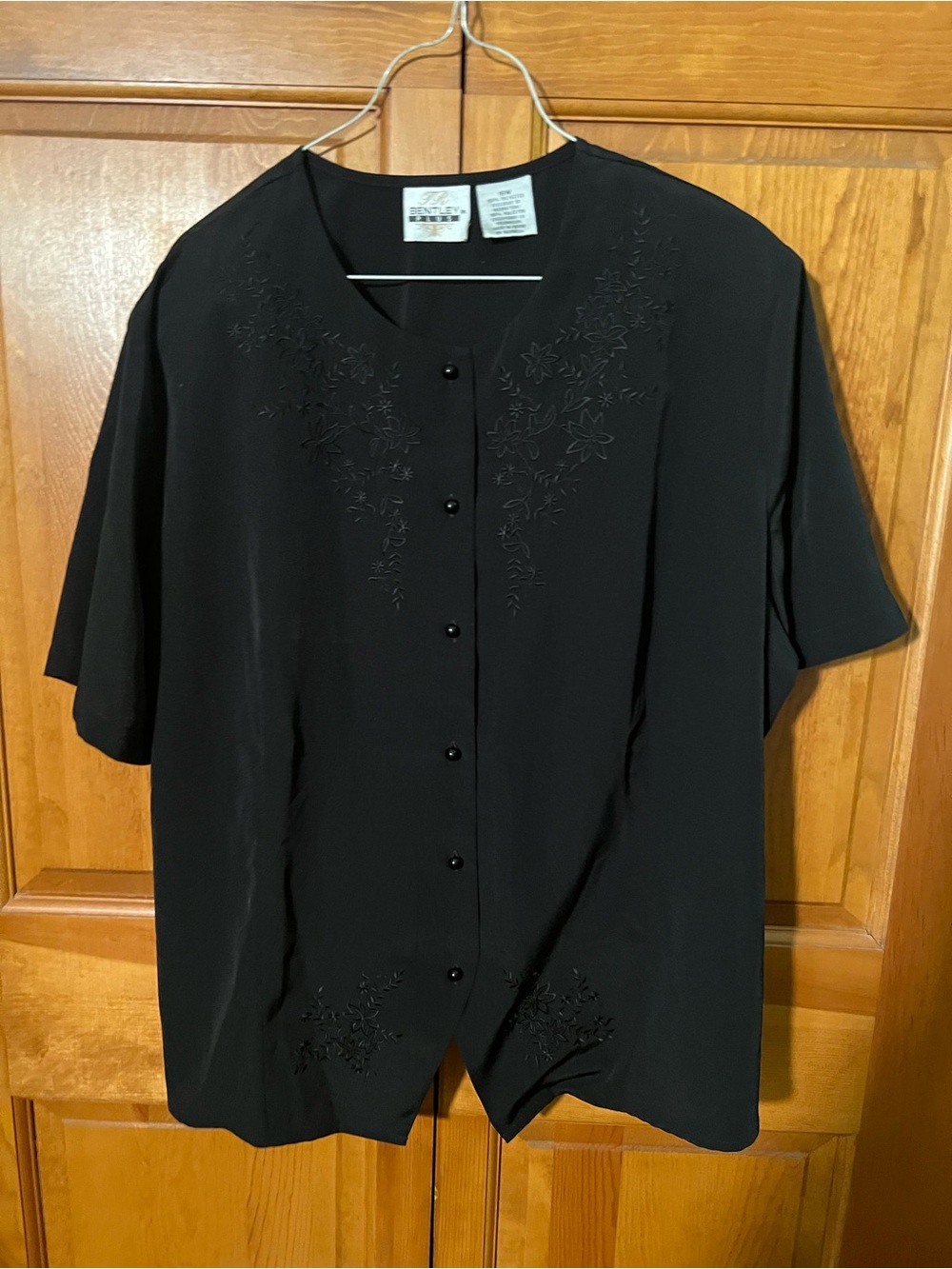 Black Embroidered Short-Sleeve Blouse - Unknown Brand